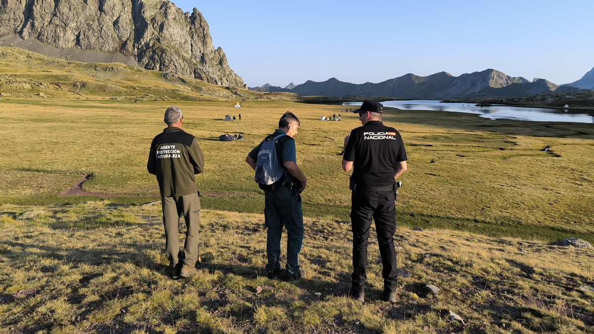 El operativo frente a las acampadas sin permiso en los ibones del Anayet (Huesca) deja 111 denuncias en dos fines de semana