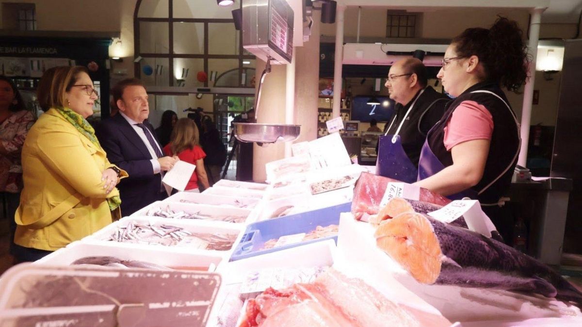 El Imdeec adelanta en tres meses el pago de ayudas para nuevos autónomos y empresas en mercados municipales