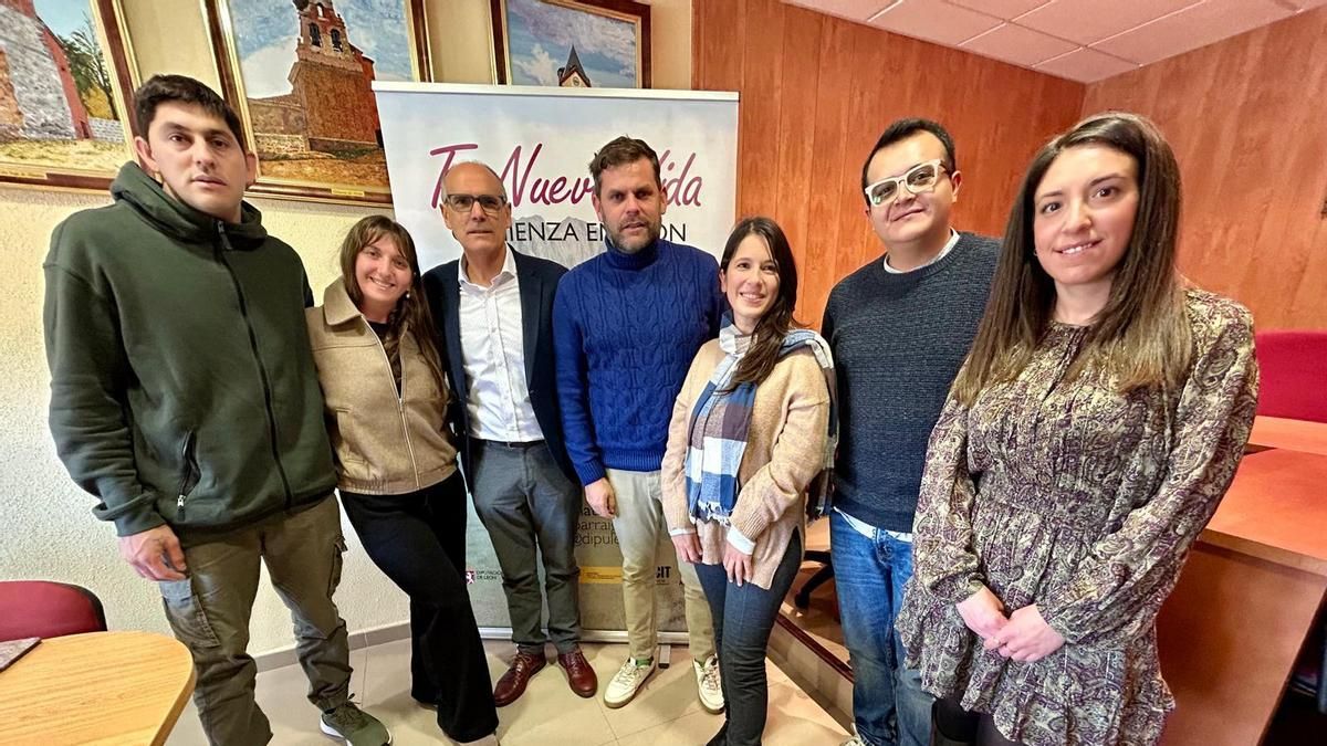 Almanza suma dos familias argentinas gracias al proyecto Repuebla de la Diputación de León