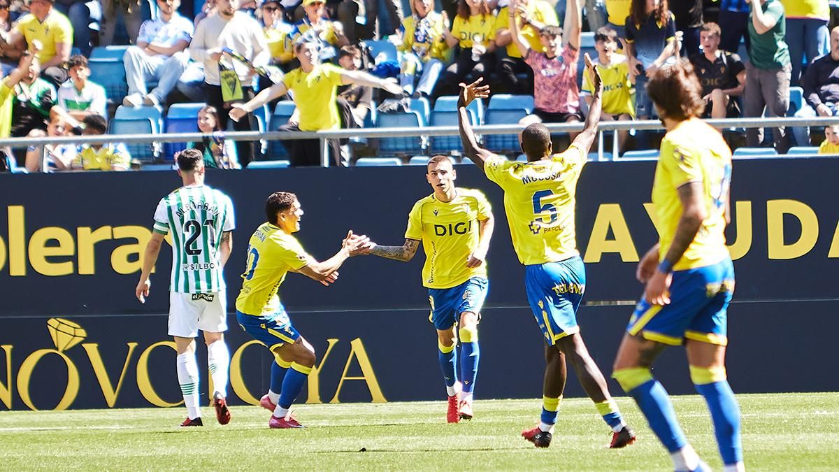 Las imágenes del Cádiz CF - Córdoba CF