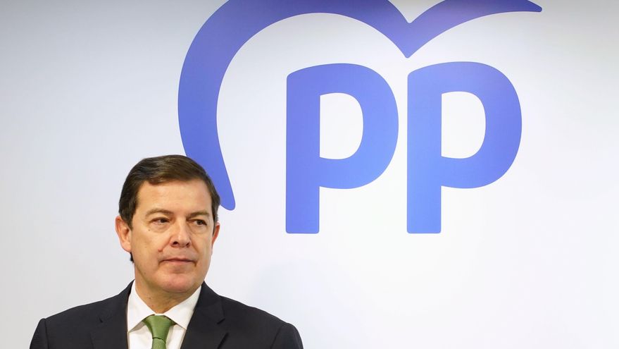 Mañueco se desentiende del superdomingo electoral de Feijóo y asegura que "el plan sigue siendo marzo"