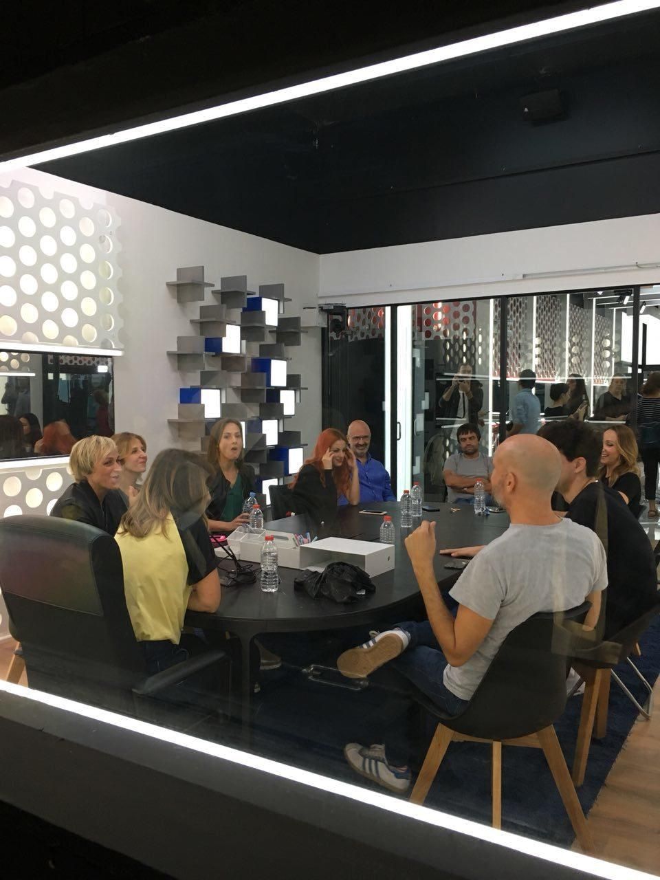 La reunión de los profesores en su sala en la Academia