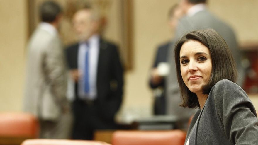 Podemos apoyará limitar mandatos y quitar aforamientos, pero avisa de que no habrá reforma constitucional sin referéndum