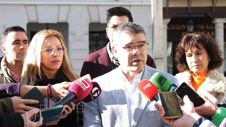 El PSOE acusa a la alcaldesa de Guadalajara de crear "seis puestos a dedo" que costarán "más de medio millón de euros"