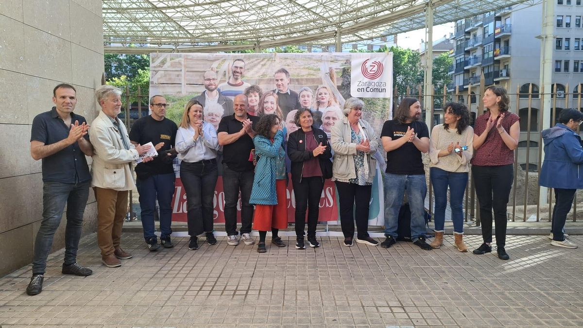 Concejales y exconcejales de Zaragoza en Común, en el acto por el décimo aniversario de la formación.