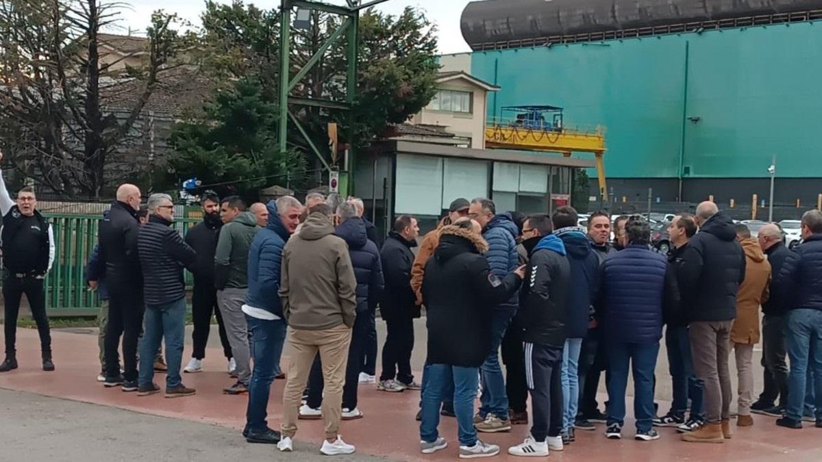 La plantilla de TYCSA secunda de forma unánime la cuarta jornada de huelga