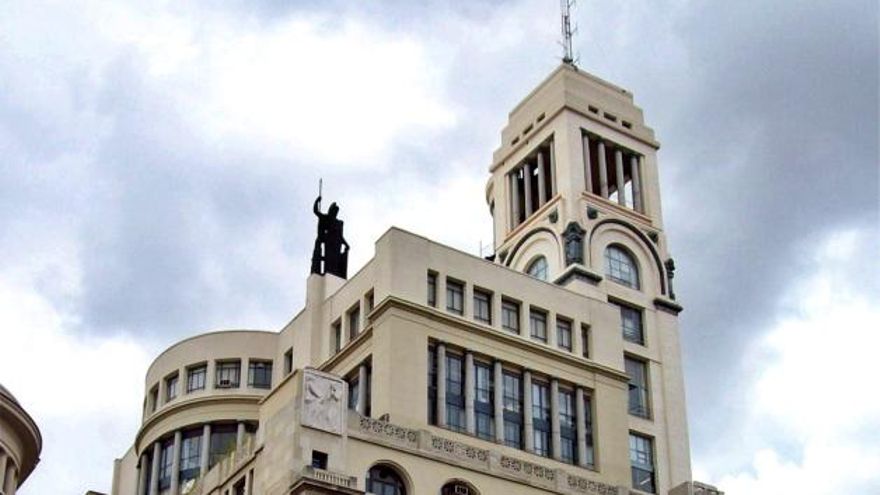 Un monumento o renombrar Alcalá como "avenida de Antonio Palacios": propuestas de Madrid para recordar a su arquitecto