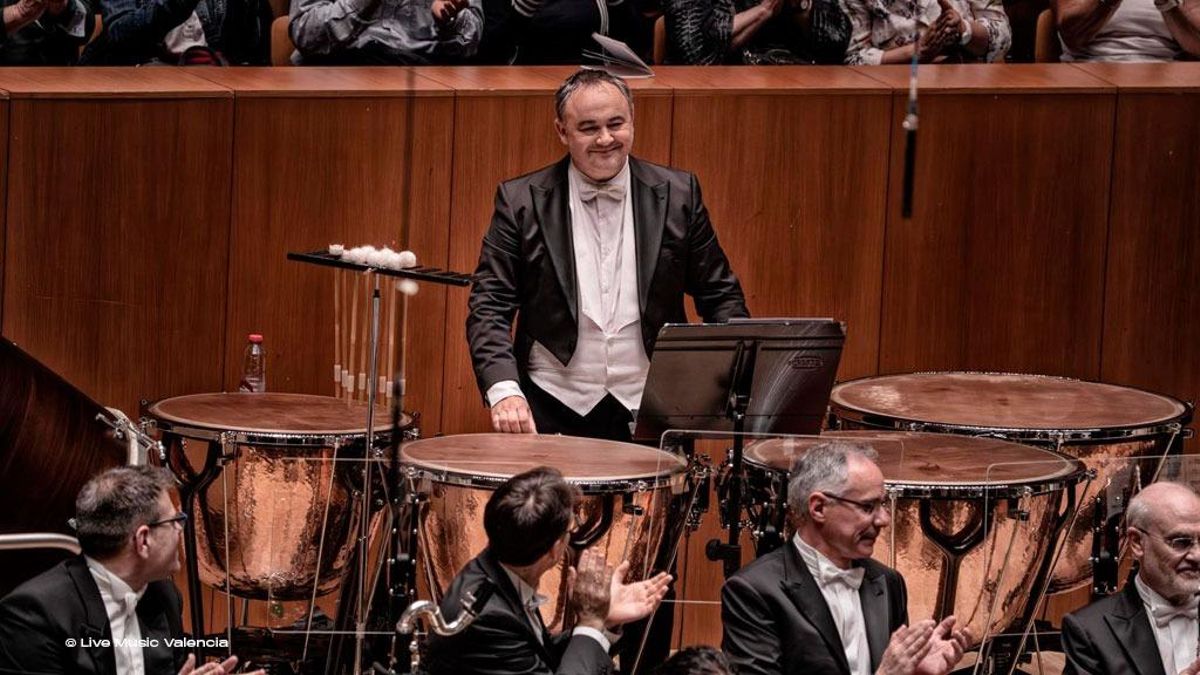 L'Orquestra de València estrena el concert per a timbals 'Storm of Strikes' d'Óscar Navarro