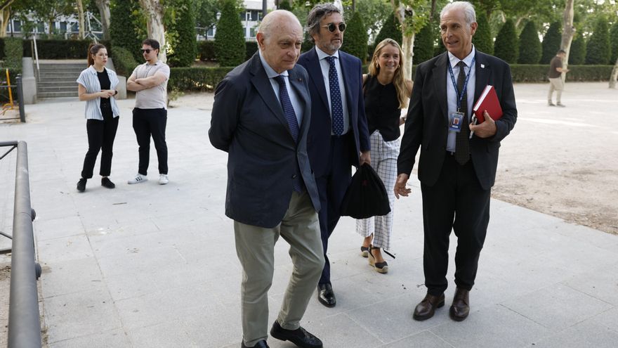El exministro Jorge Fernández Díaz llega a la Audiencia Nacional este miércoles para asistir a una nueva sesión del juicio del caso Kitchen.