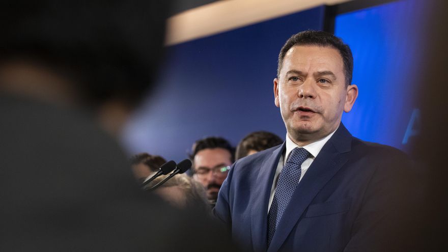 El presidente de Portugal encarga formar gobierno al conservador Luís Montenegro