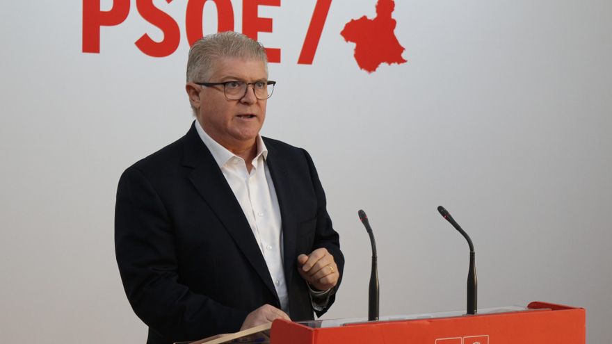 La Fiscalía pide la apertura de juicio contra el líder del PSOE murciano por el caso de la plaza de toros de Calasparra