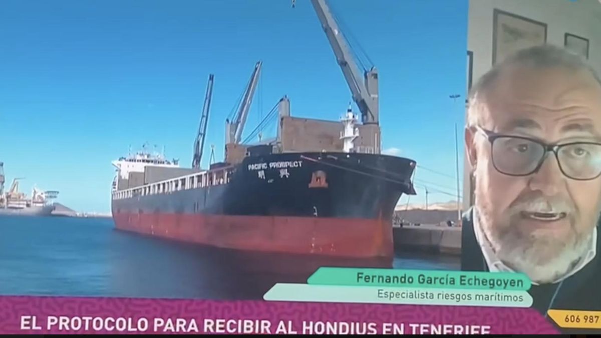 Televisión Canaria se apoya en un tertuliano de Iker Jiménez para advertir del peligro de que vayan turistas al barco a hacerse selfies