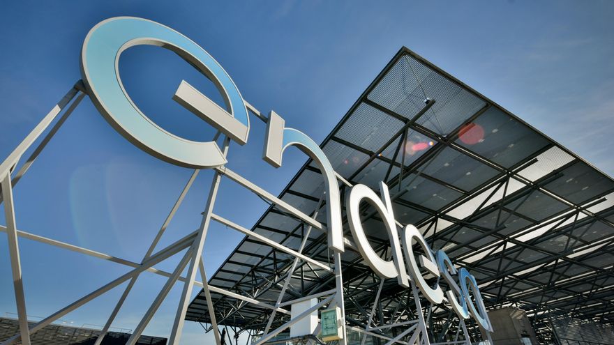 España obvia el modelo francés de una eléctrica pública mientras inversores estatales foráneos copan las energéticas