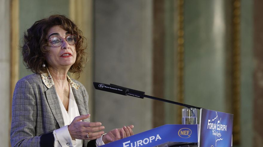 Teresa Ribera protagoniza desayuno informativo