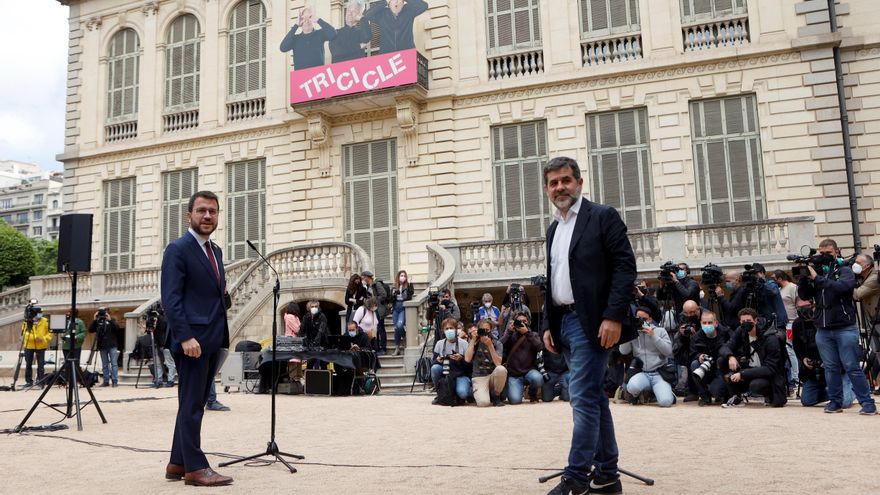 El acuerdo entre ERC y Junts prioriza la mesa de diálogo con el Gobierno sin descartar la "confrontación"