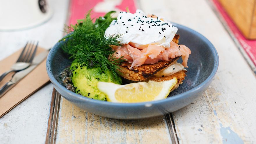Cinco desayunos sin huevo pero altos en proteínas para empezar el día con energía