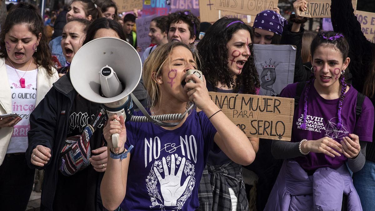 Movilización feminista en Santander durante la jornada de huelga del 8 de marzo de 2020