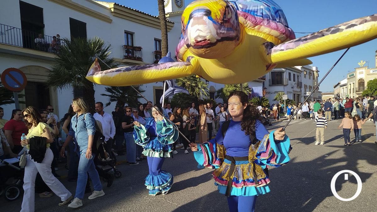 El mundo marino emerge en las Calles en Flor de Cañete