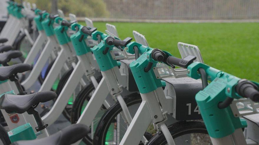 El Ayuntamiento de Pamplona abre la vía judicial para que la empresa de alquiler de bicicletas no cese el servicio