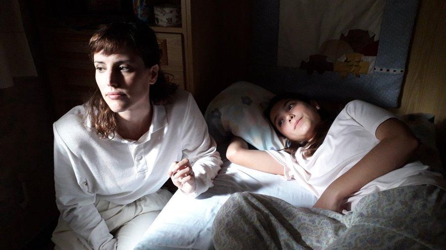 Natalia de Molina y Andrea Fandós son madre e hija en 'Las niñas'