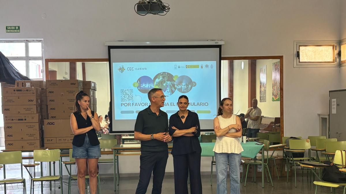 El Congreso  Educativo Isla Bonita coordina con cerca de 30 centros de La Palma los detalles del  simposio que supera ya el 75% del aforo
