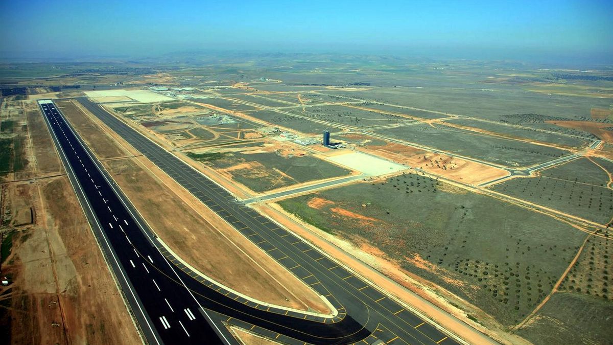 Archivo - Aeropuerto de Ciudad Real