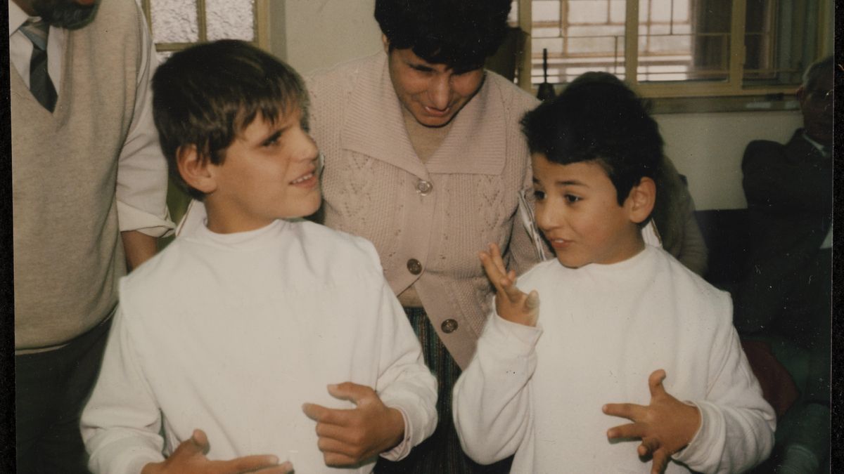 Una exposición de fotos familiares sobre la vida cotidiana en Palestina antes del genocidio regresa a Madrid