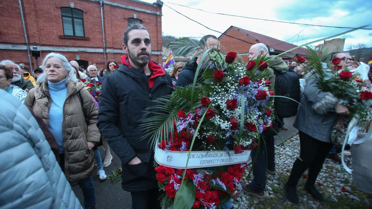 La última manifestación de Anita Sirgo, ejemplo de "lucha y dignidad"