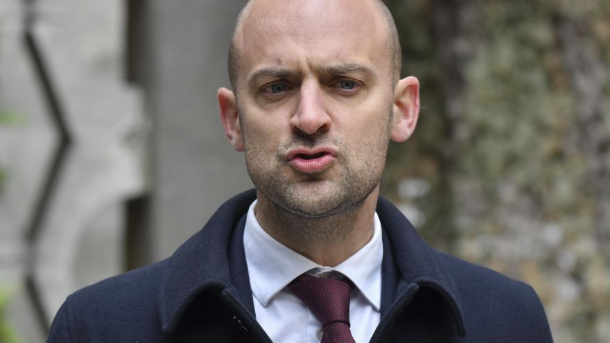 Francia considera "totalmente bloqueada" su relación con Argelia y expulsará diplomáticos