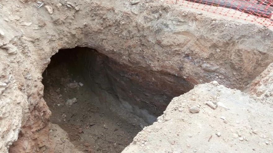 Cueva en la Calle Libertad
