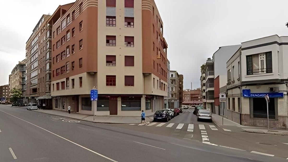Calle La Vecilla, en la confluencia con Álvaro López Núñez, en León capital.