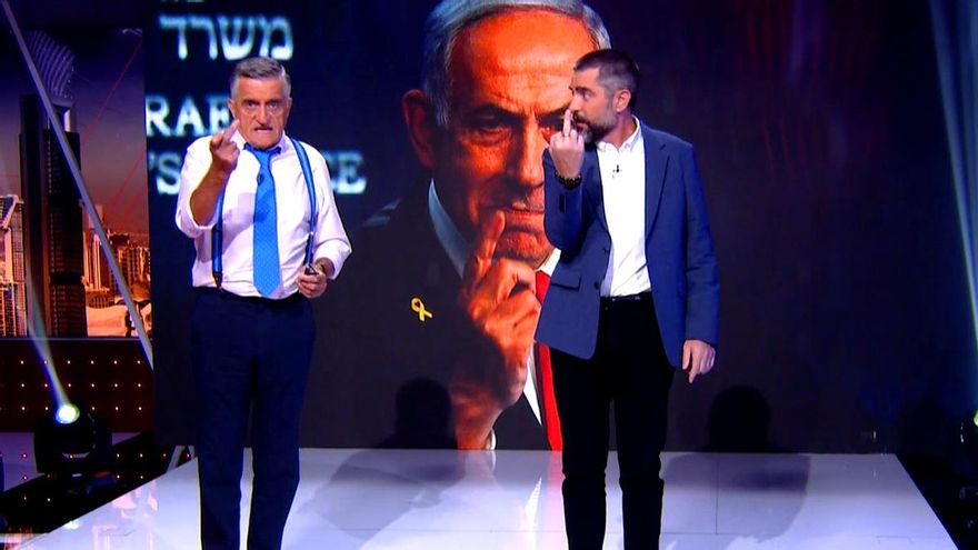 Wyoming responde a las críticas por su peineta a Netanyahu: "La repito por si no la habéis visto bien"