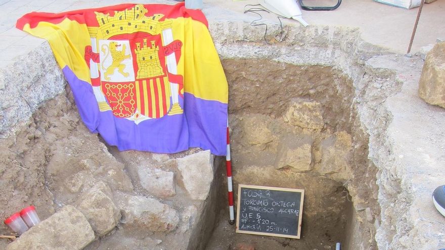 Impulsan una ILP para obligar a los juzgados a exhumar víctimas del franquismo en dos años desde que se denuncie