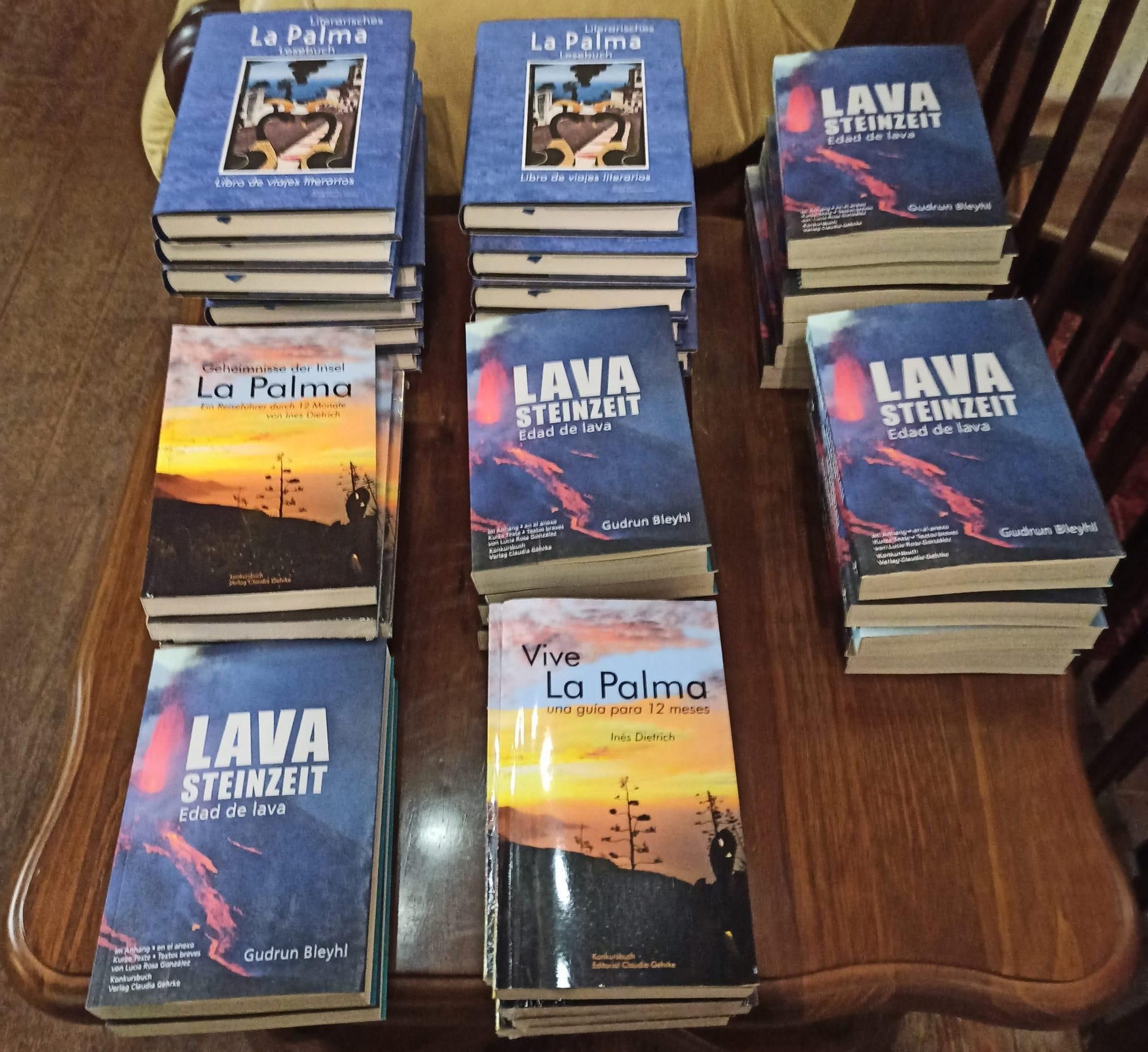 Los libros editados en español y alemán.