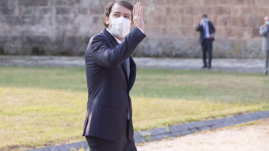 Fernández Mañueco a su llegada a la Conferencia de Presidentes.