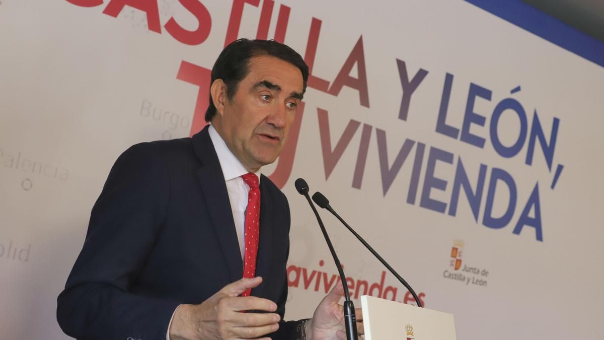 Quiñones defiende que hizo "todo lo que correspondía" en el incendio que arrasó el 70% del Patrimonio Mundial de Las Médulas