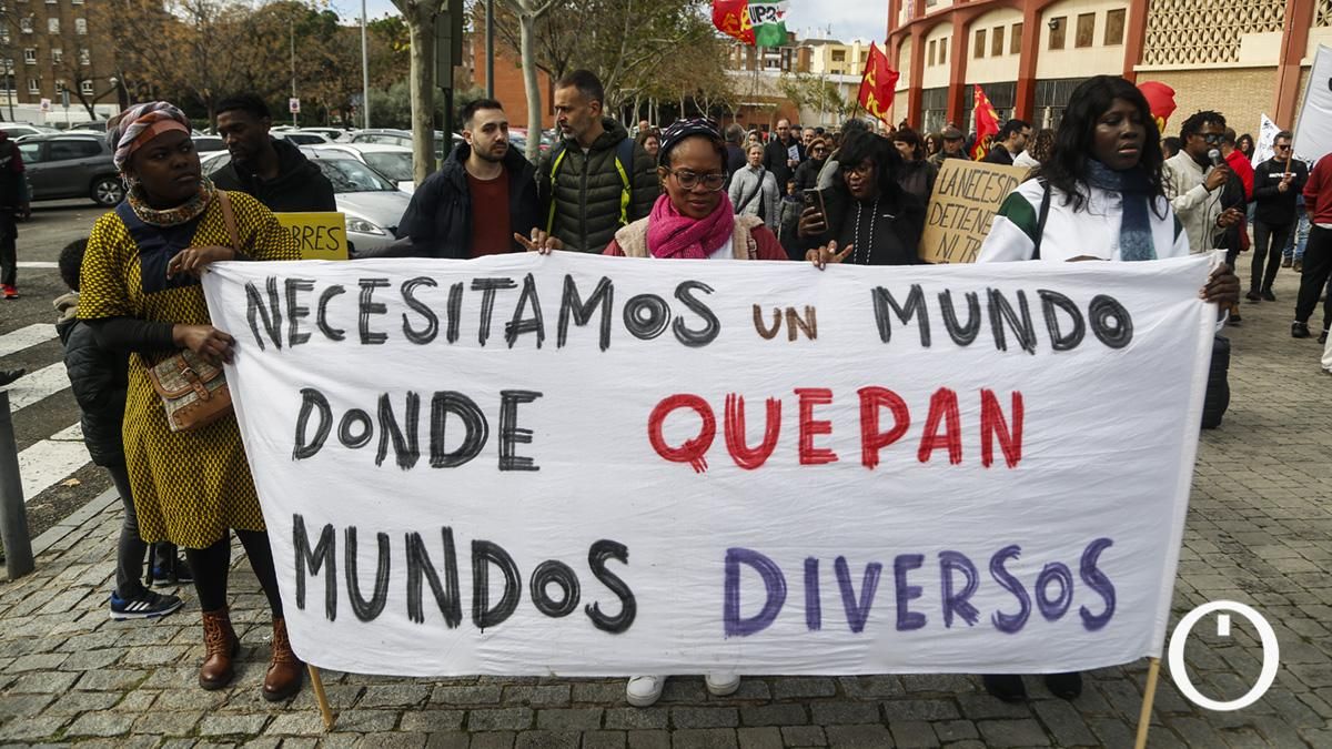 Manifestación de la asamblea antirracista por el derecho de las personas migrantes