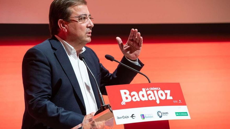 Vara afirma que hay "libertad absoluta" para ejercer el periodismo en Extremadura