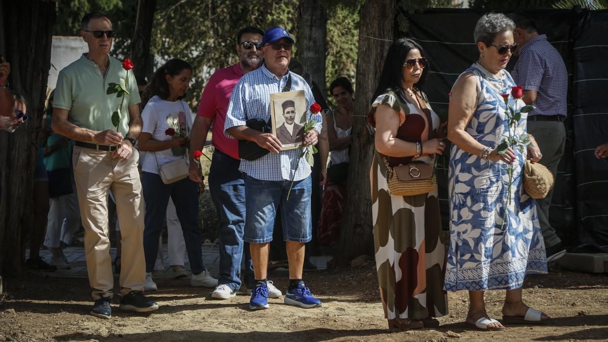 Acto por el Día de las Víctimas del Franquismo en el Cementerio de la Salud