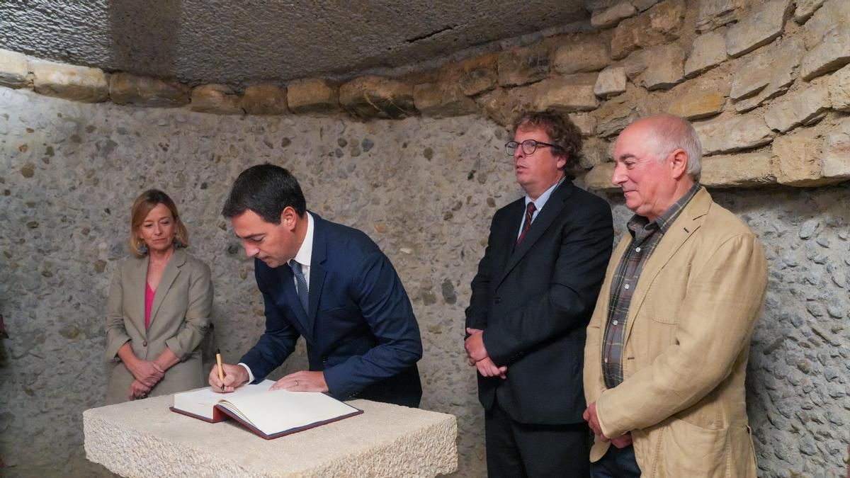 El lehendakari, Imanol Pradales, durante el acto de este miércoles