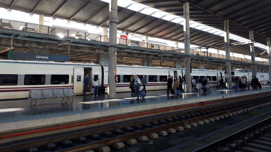 De un tren cada seis minutos al vacío: Córdoba, centro neurálgico de la alta velocidad en Andalucía