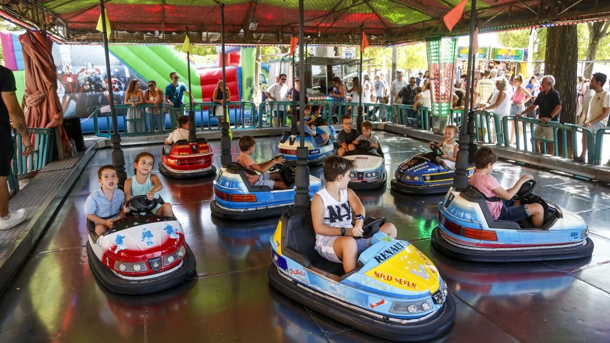 Salmorejá y ambiente en la Velá el día de la Fuensanta