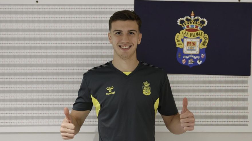 La UD Las Palmas refuerza su centro del campo con Máximo Perrone