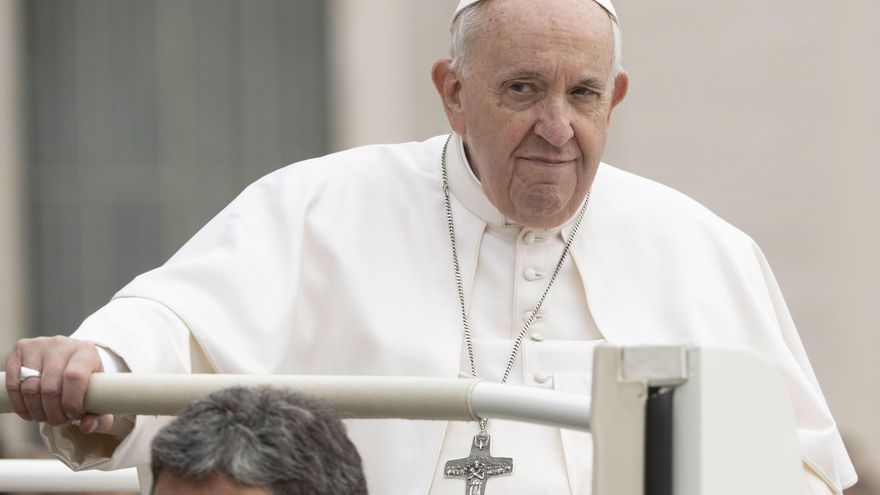 El papa dice que la guerra "sin sentido" en Ucrania "amenaza al mundo entero"