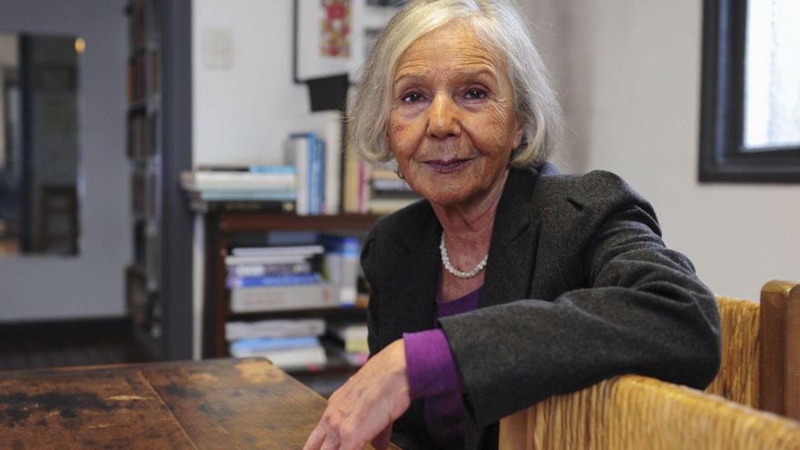 Beatriz Sarlo declaró ante la Justicia que la esposa de Axel Kicillof le ofreció vacunarse como parte de una campaña en favor de la vacunación