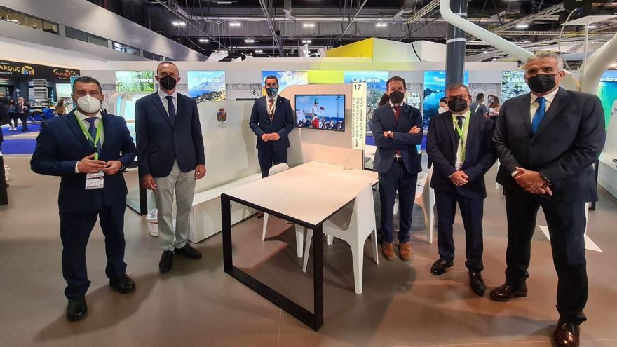 Inauguración del box de Breña Baja en Fitur.