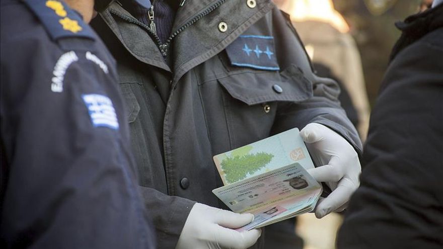 Frontex advierte del riesgo de pasaportes falsificados entre los refugiados