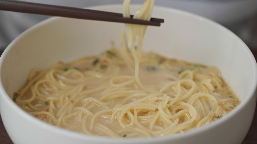 Este es el motivo por el que los palillos para comer son distintos en China, Japón Y Corea