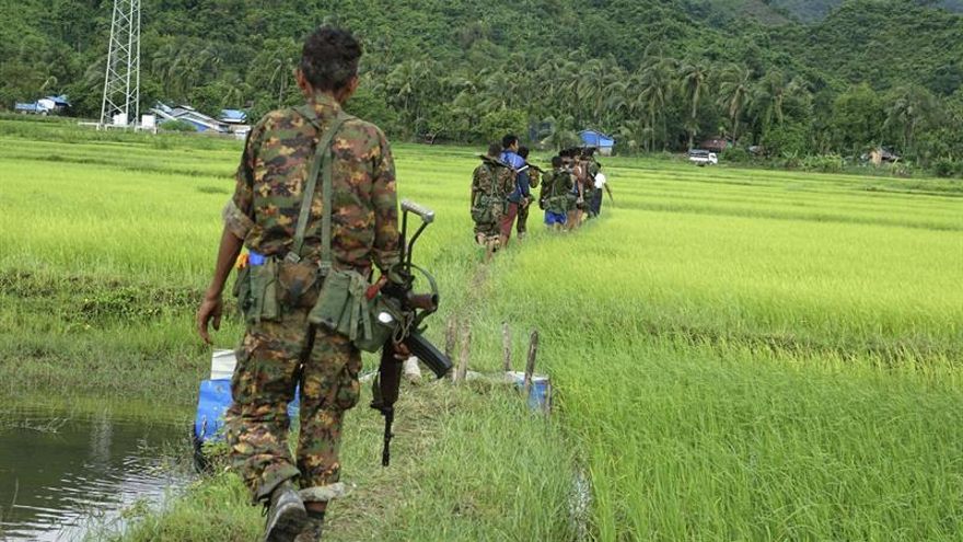 Ascienden a 110 los muertos por la ola de violencia en el oeste de Birmania