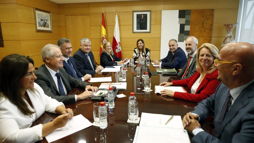 Cerca del 23% de los altos cargos del Gobierno de Cantabria han sido cesados o dimitieron en el primer año de legislatura